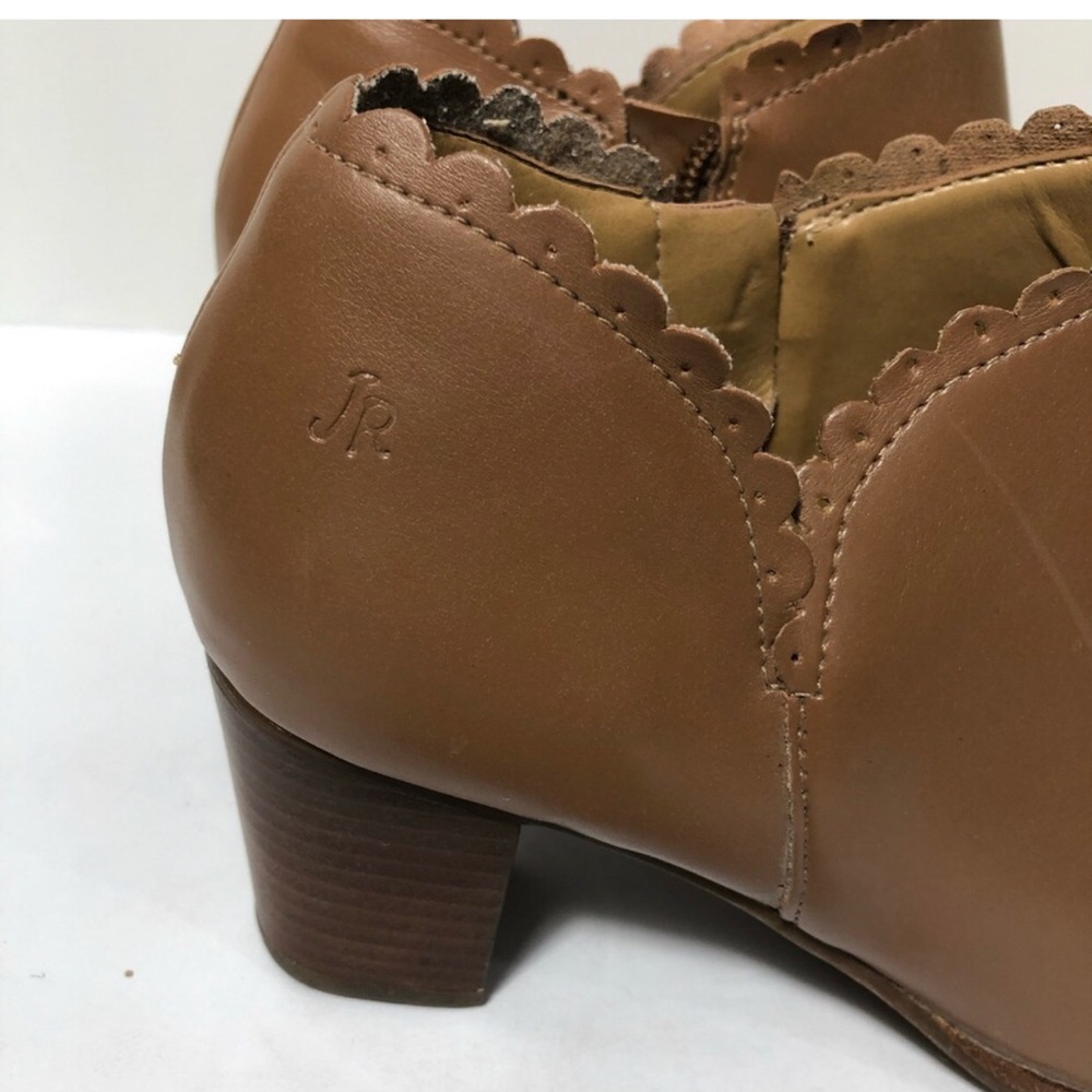 Jack Rogers leather tan booties. Size 8. In good condition. - Picture 4 of 9